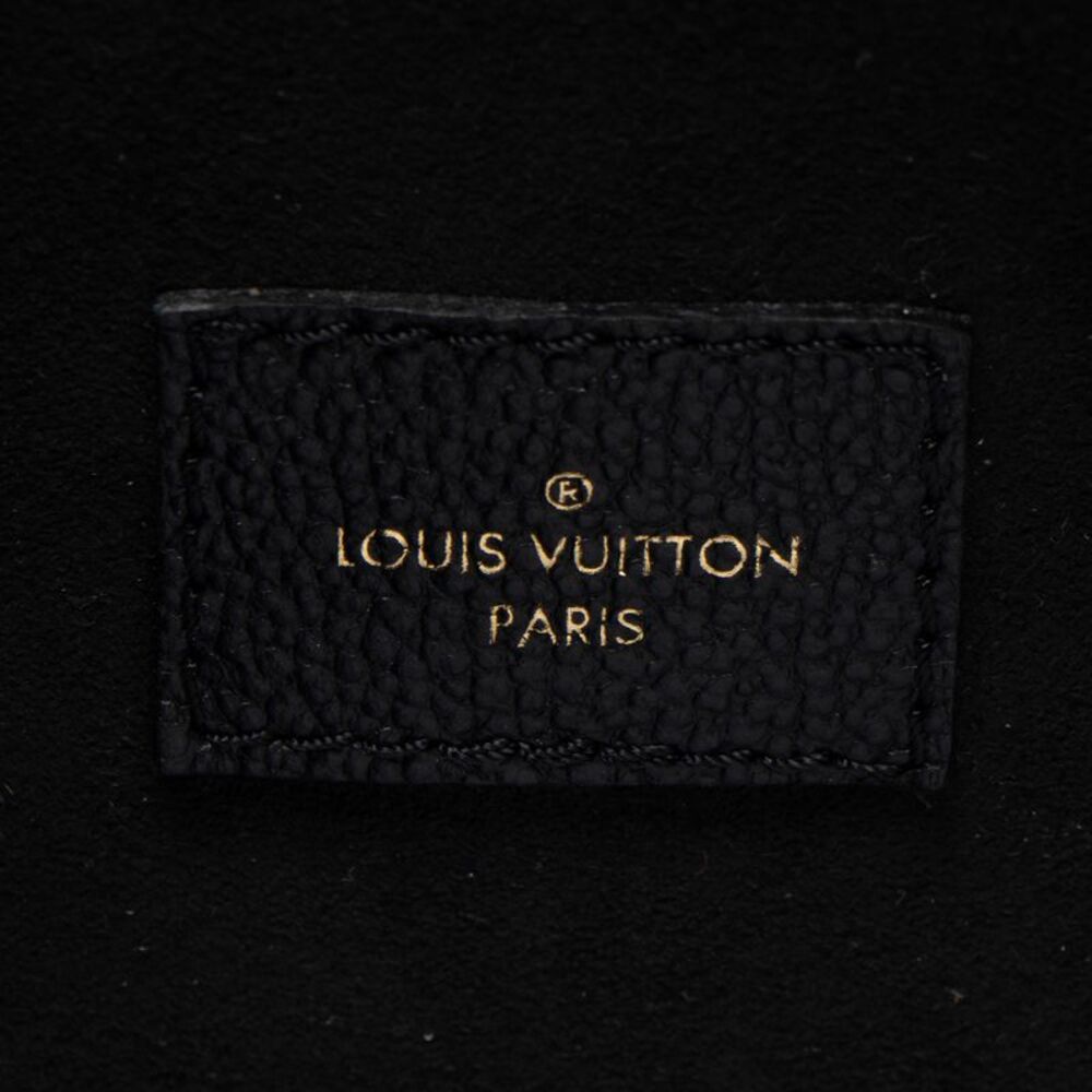 Louis Vuitton Giant Monogram Empreinte Loop Hobo - Picture 8 of 14